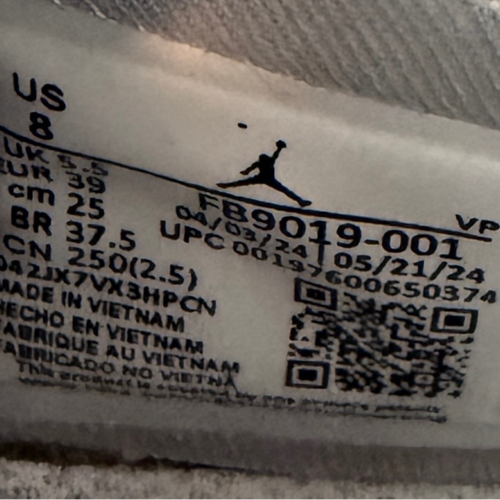 Air Jordan Women’s MVP Neutral Grey Orchid Size 8 FB9019-001 Pre-owned - Picture 9 of 10